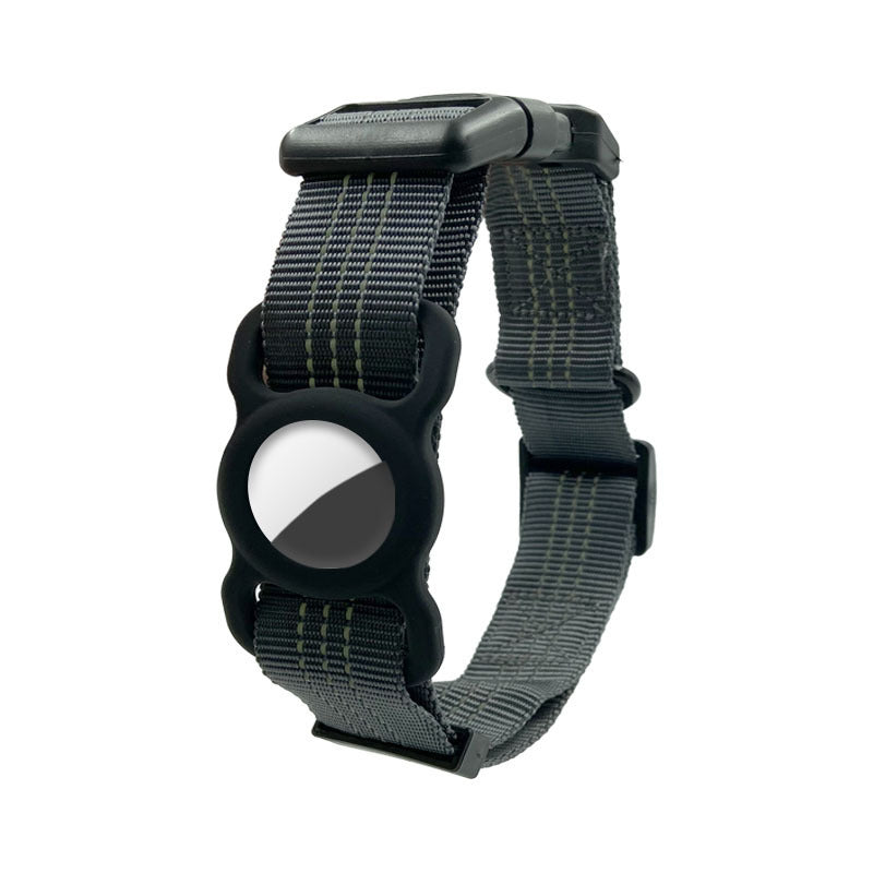 Collar for airtag